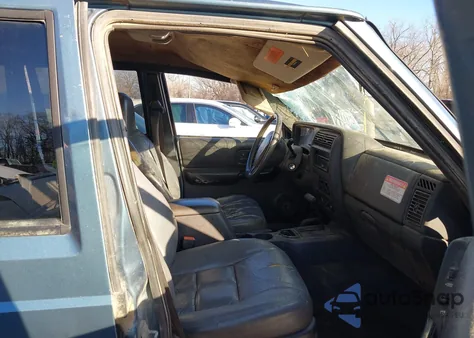 1999 Jeep Cherokee Classic/Sport z USA, uszkodzony, nr VIN 1J4FF68S4XL548622